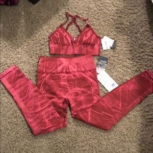 Ebb to Street Lululemon set BRAND NEW